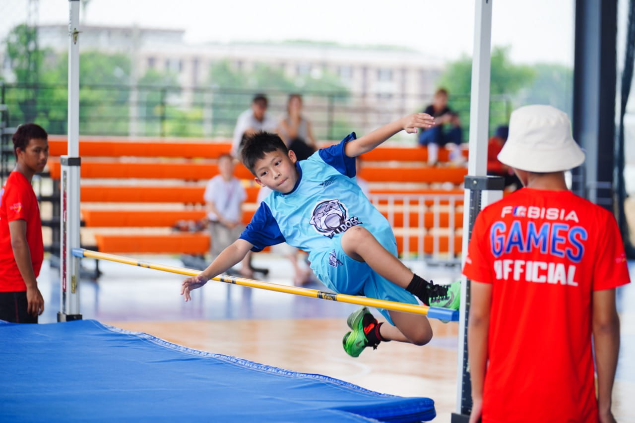 Our Bulldog Team had an excellent week at U11 FOBISIA Friendly Games 2024 - Swimming Athletics