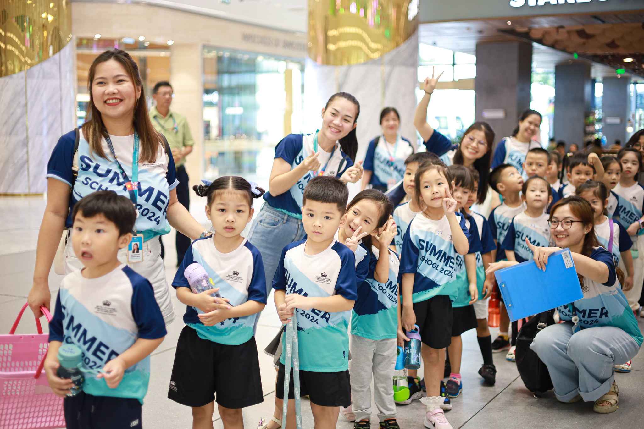 Khóa học hè 2024 | Cùng bé khám phá thế giới Kiwooza: niềm vui, sáng tạo và học hỏi không ngừng - Summer School 2024 Explore the kinetic world with BVIS Children Endless joy creativity and learning
