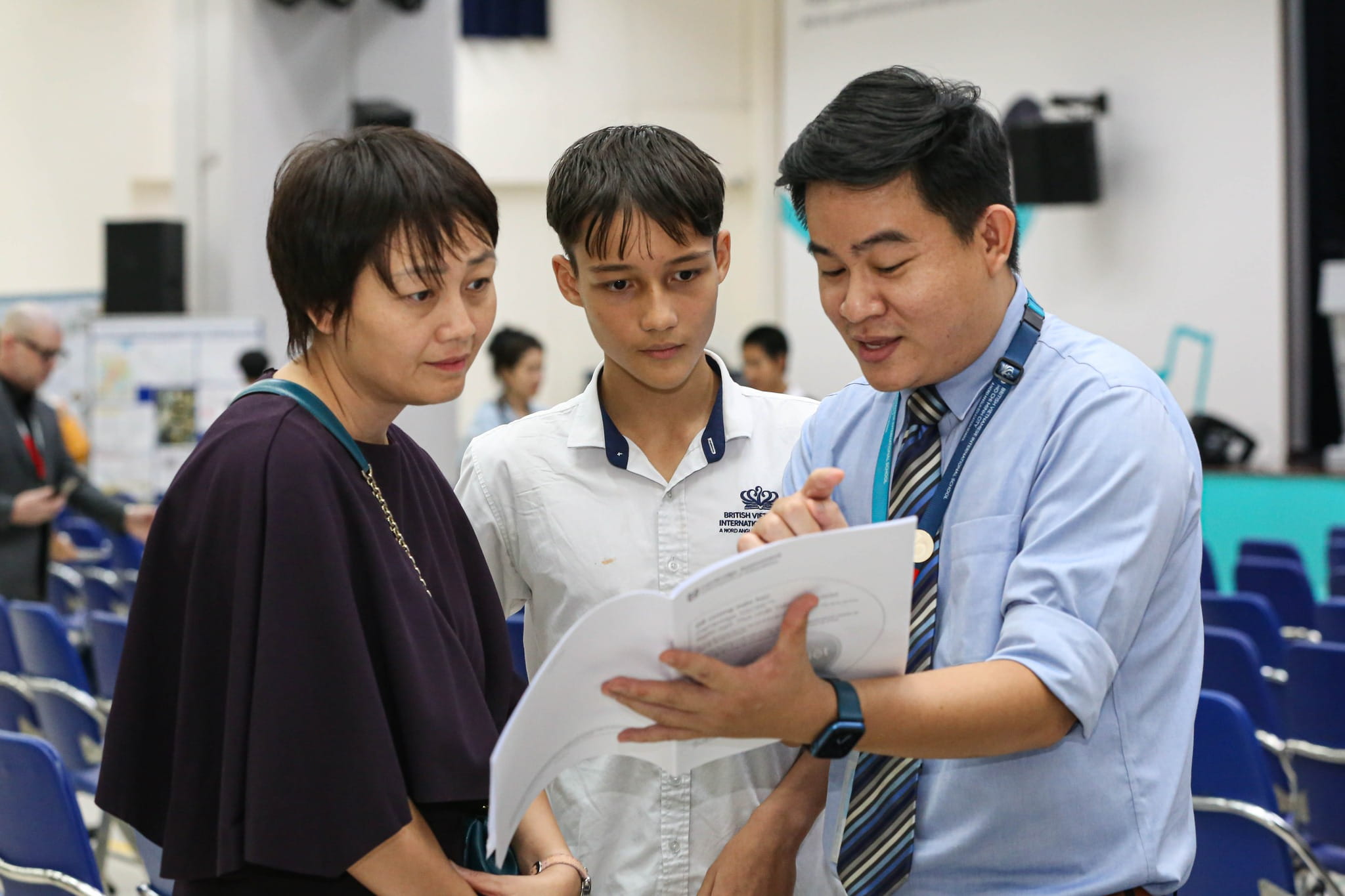 Xác định lộ trình học tập IGCSE đúng đắn tại buổi họp lựa chọn môn học dành cho khối 9 - Carousel For News Detail