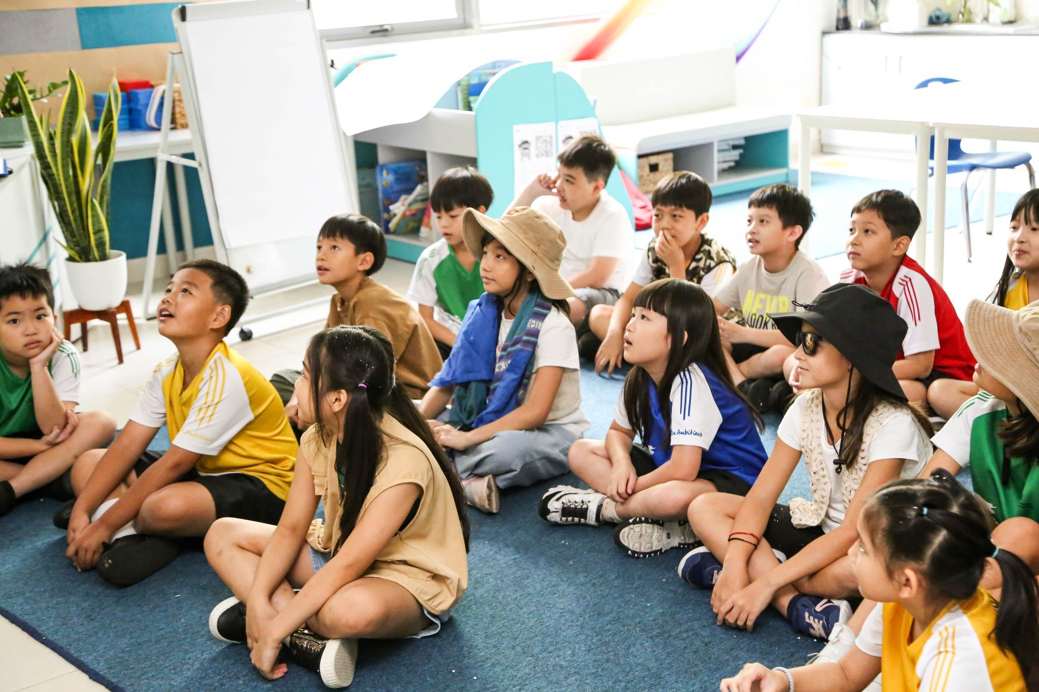 Những “nhà thám hiểm nhí” lớp 4 hào hứng khám phá thế giới - Carousel For News Detail