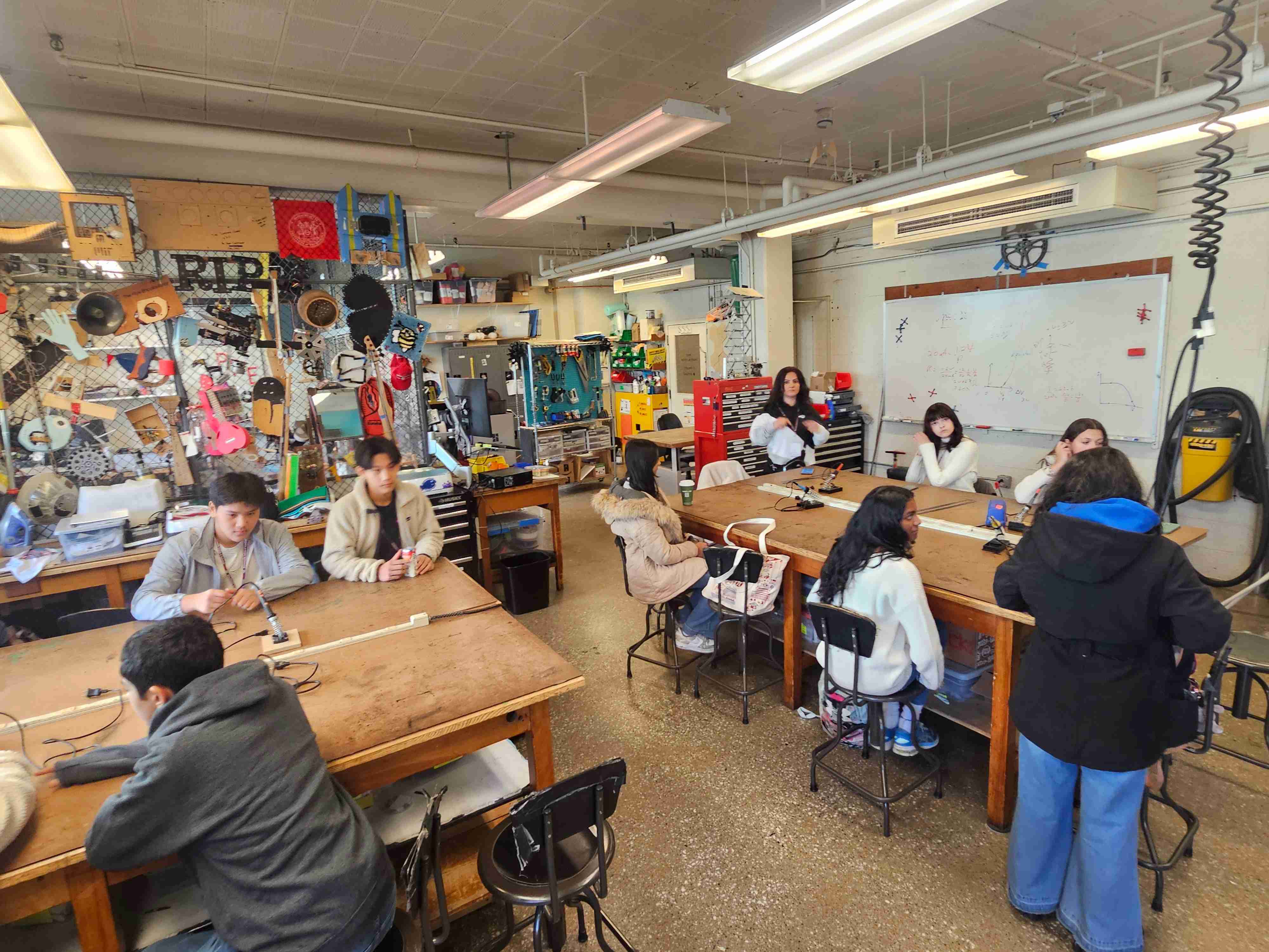 A Week Exploring the Massachusetts Institute of Technology (MIT), USA – Phuc Thien, Year 10  - A Week Exploring the Massachusetts Institute of Technology MIT USA Phuc Thien Year 10
