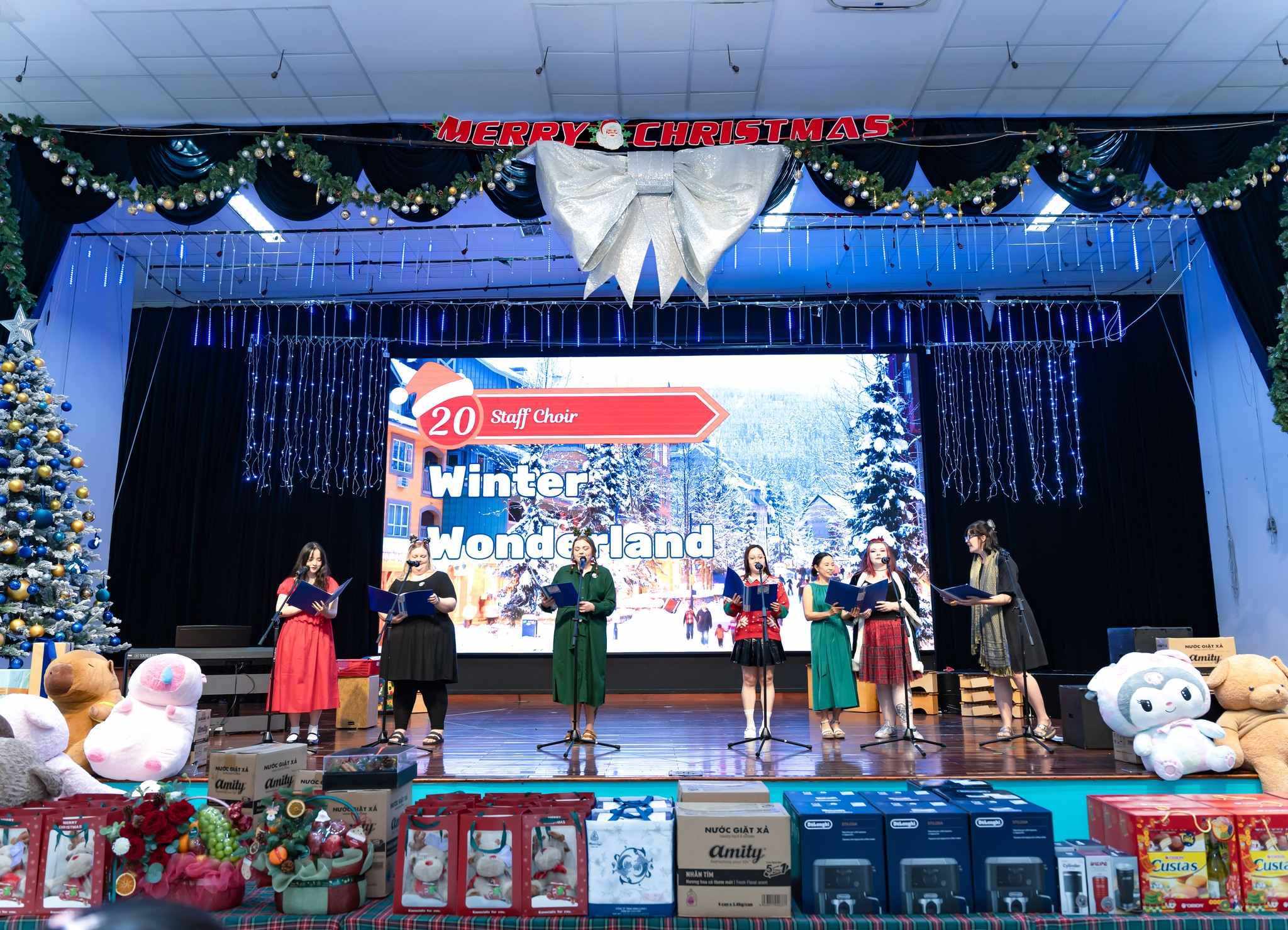 BVIS Christmas Fayre 2024: Những Khoảnh Khắc Kỳ Diệu Trong Mùa Lễ Hội An Lành! - Carousel For News Detail
