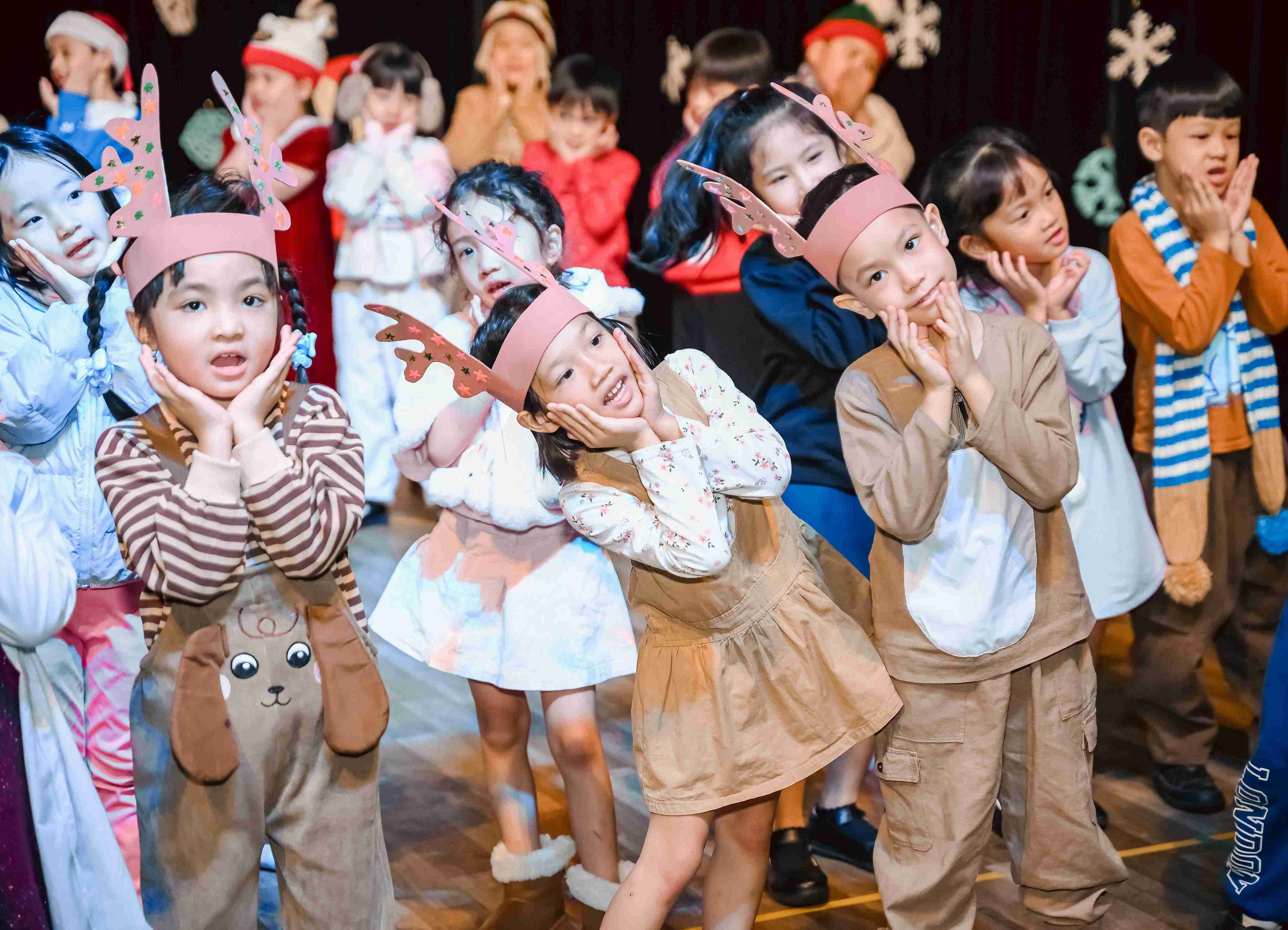 Khối 2 Mừng Giáng Sinh Cùng Vở Nhạc Kịch “Ralph the Reindeer” - YEAR 2 CELEBRATES CHRISTMAS WITH THE MUSICAL RALPH THE REINDEER
