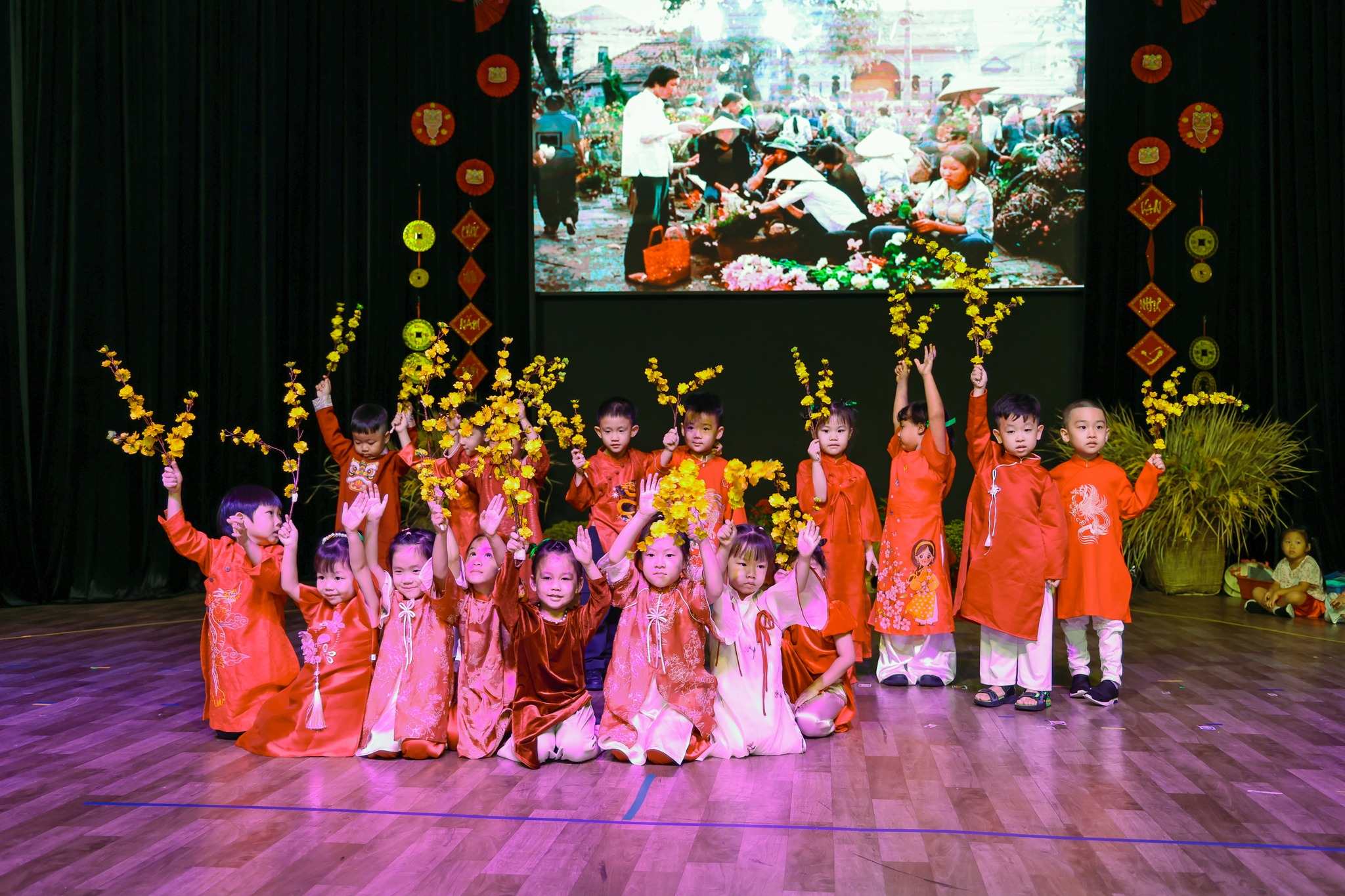 Cùng Các Thiên Thần Nhỏ Tại BVIS Chào Đón Xuân Ất Tỵ! - Joining Our Little Angels at BVIS to Welcome the Spring of the Year of the Snake