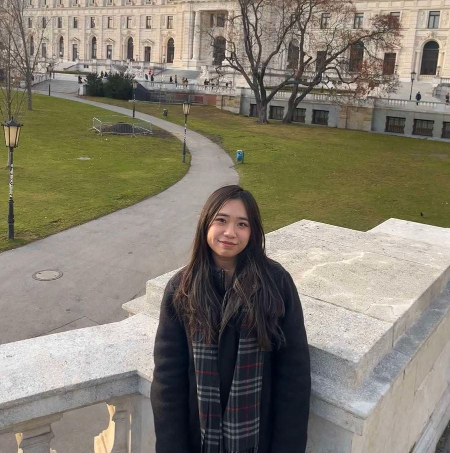 Nhật Minh, Niên Khóa Tốt Nghiệp 2023: “A-Level Giúp Em Rút Ngắn 1,5 Học Kỳ và Tiết Kiệm $62,400 tại Đại Học New York, Mỹ” - Nhat Minh Class of 2023 Alumni A-Level Helped Me Shorten 1 5 Semesters and Save $62400 at NYU USA