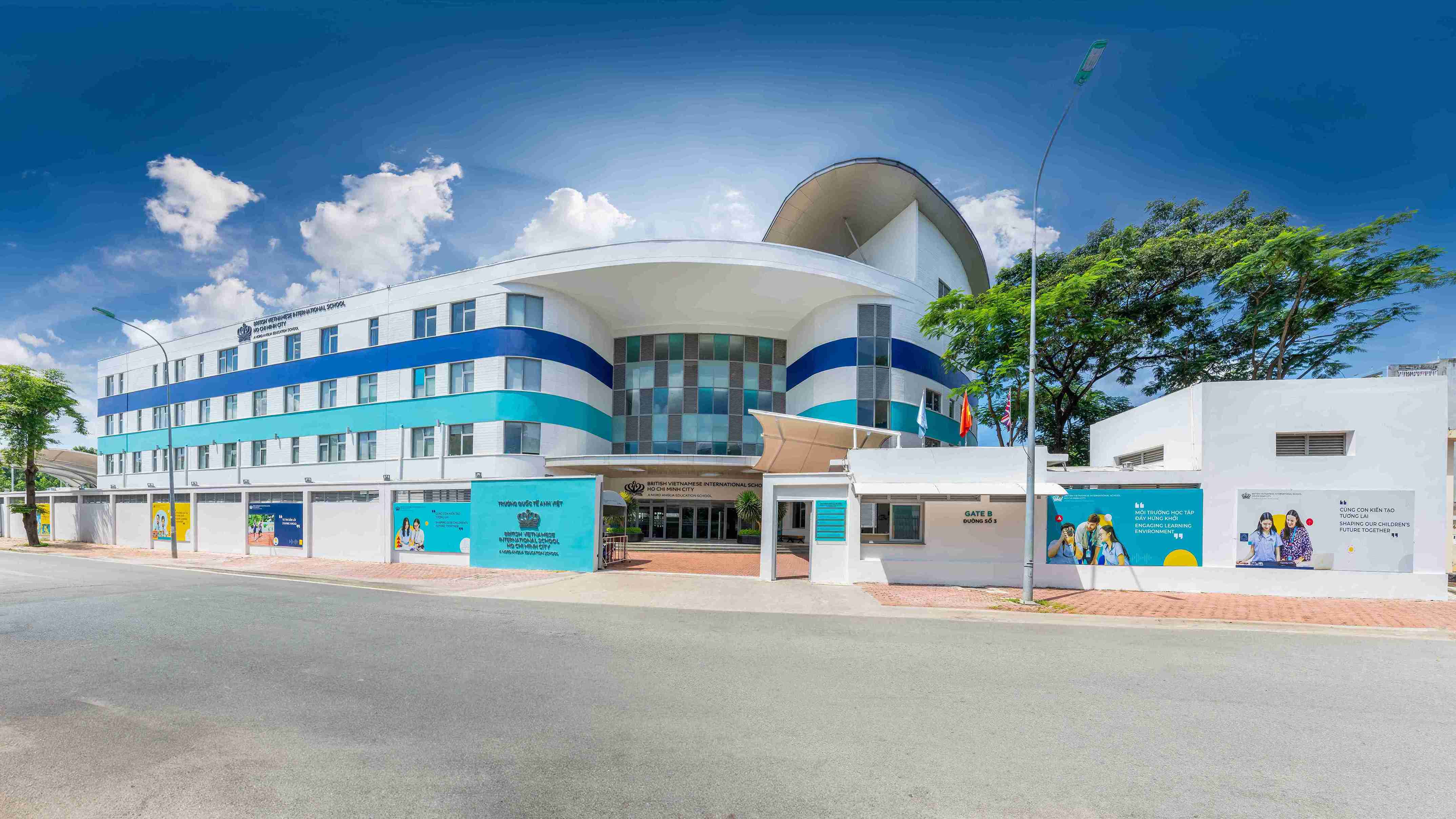 Five Things to Look for on a School Tour  - Carousel For News Detail