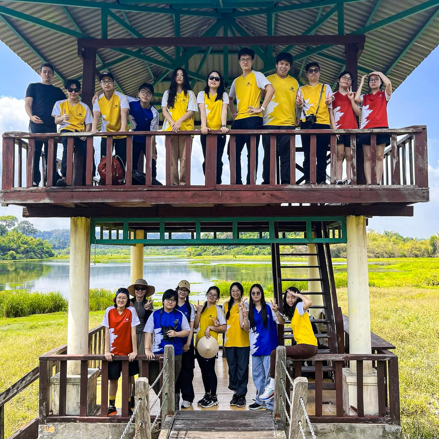 Jun Ann, Niên khóa 2025: Trúng tuyển ba trường đại học danh tiếng tại Vương quốc Anh - JUN ANN CLASS OF 2025 ACCEPTED TO THREE PRESTIGIOUS UNIVERSITIES IN THE UK