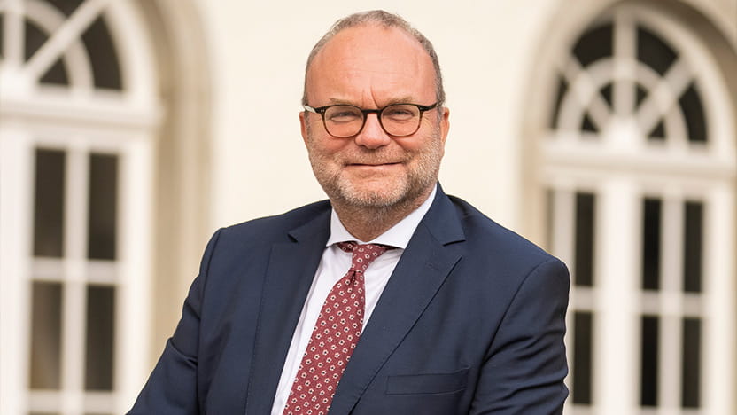 Enseignants | Collège Champittet - Feature Cards Tabs - Champittet