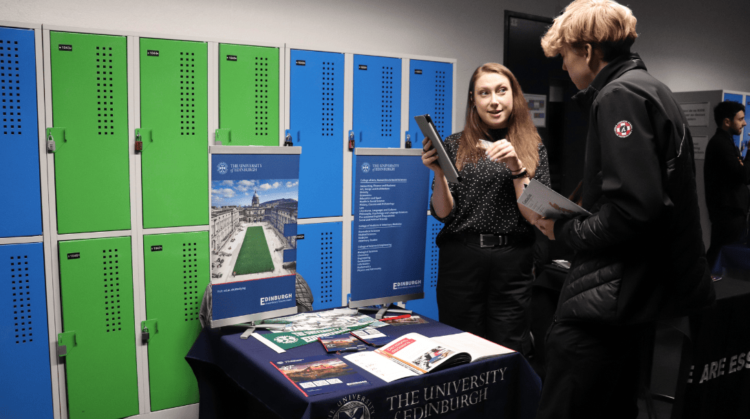 Salon des universits 4png