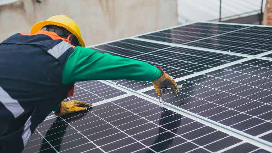 Éclairer la voie de l'éducation : la Fondation Champittet apporte l'énergie solaire aux écoles libanaises - Lighting the way for education Champittet Foundation brings solar energy to Lebanese schools