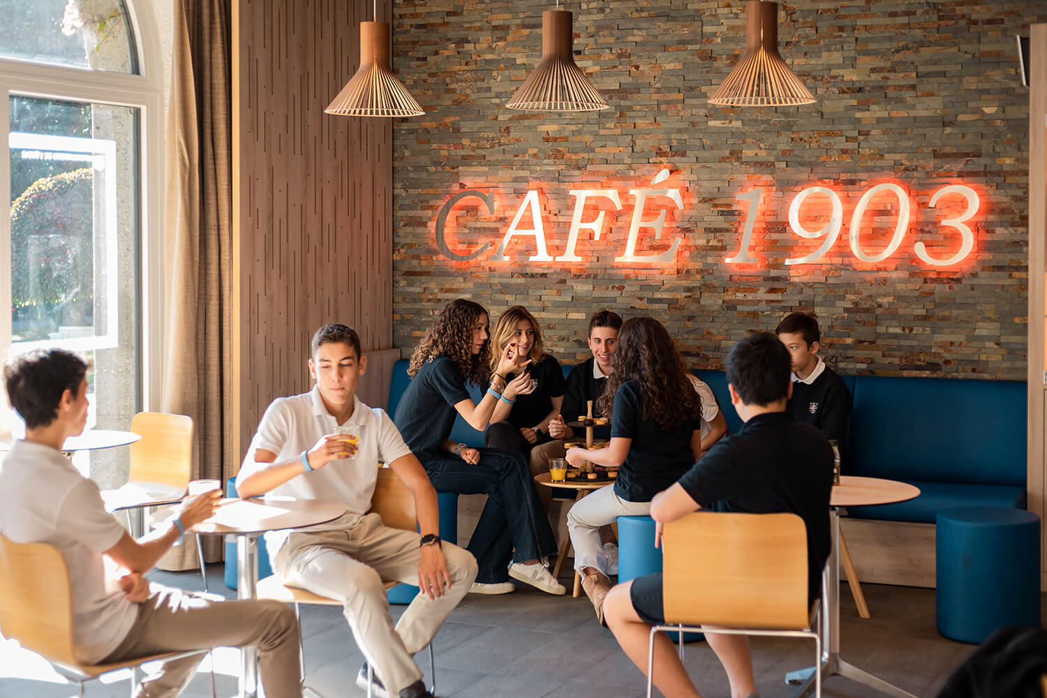 Academic Excellence | Collège Champittet - Visual Time Line Image And Text Tabs - Champittet