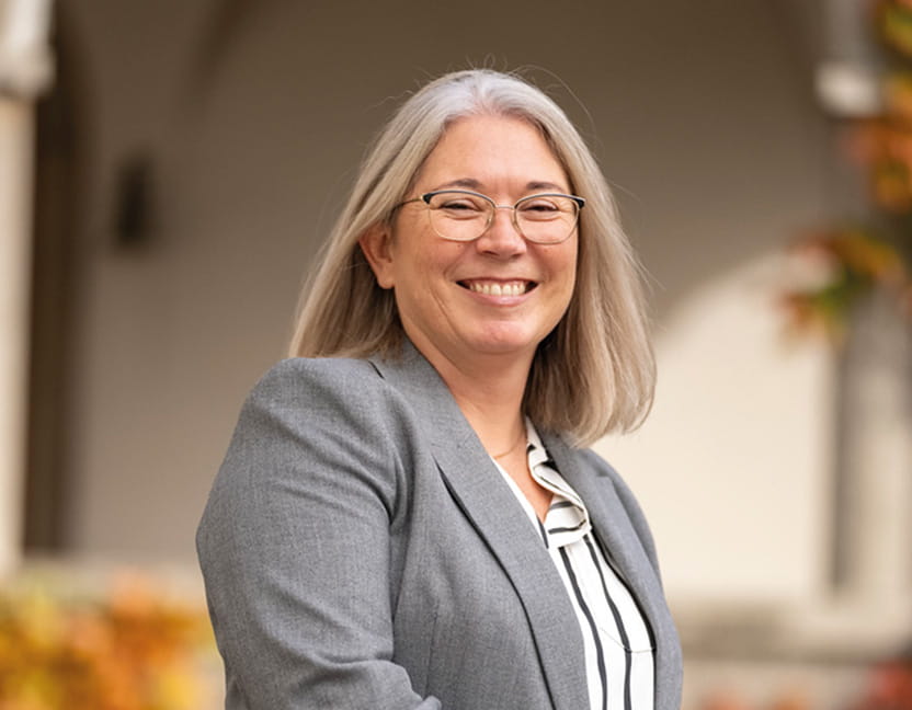 Enseignants | Collège Champittet - Feature Cards Tabs - Champittet