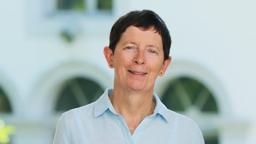 Enseignants | Collège Champittet - Feature Cards Tabs - Champittet