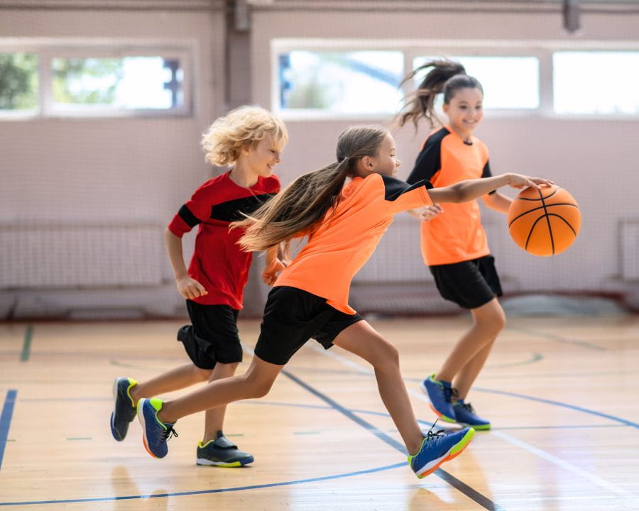 Holiday Club Day Camps | Collège Champittet - Image-50-50 - Champittet basket