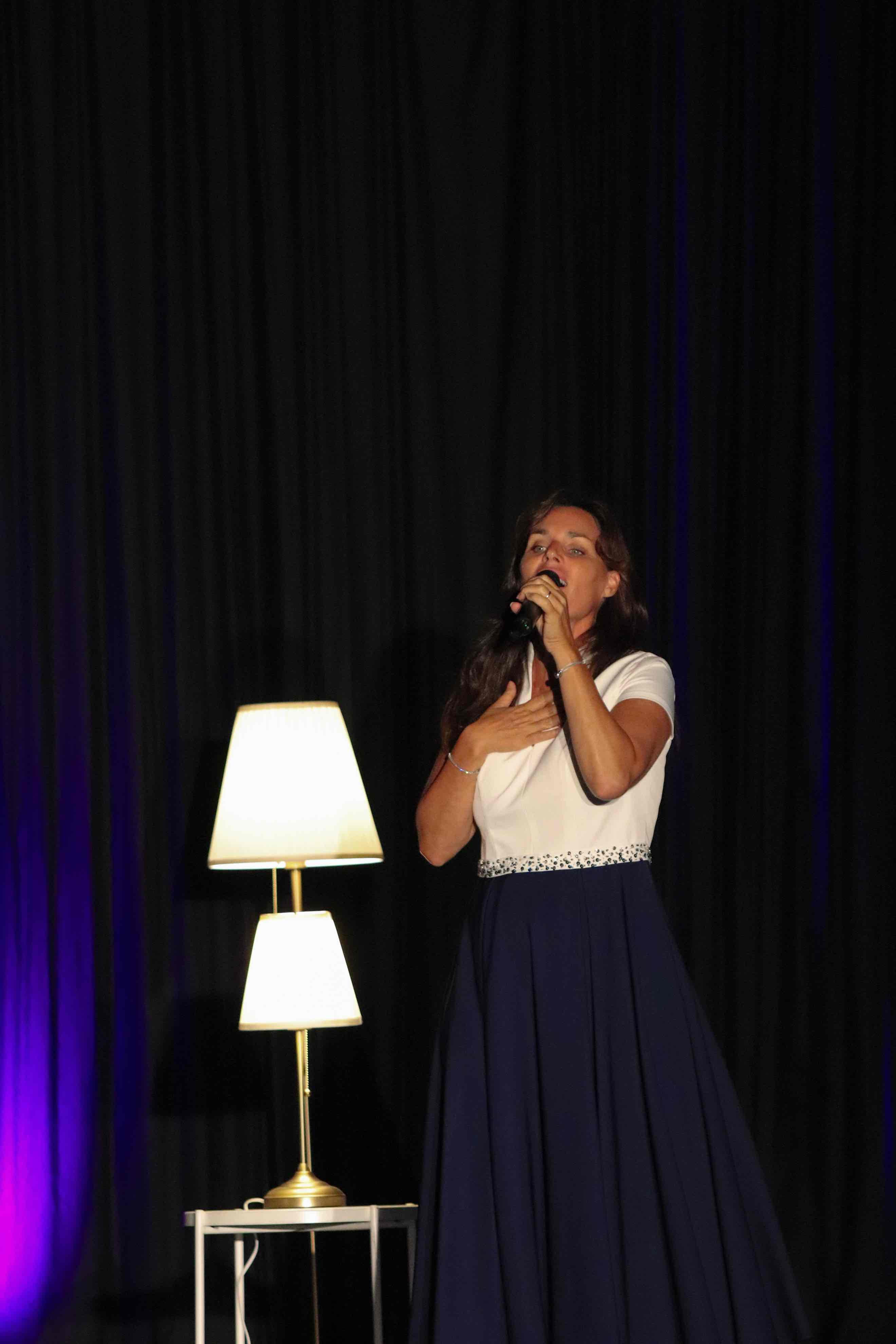 Wellbeing and mental strength: promoting internet safety and tackling bullying - Promoting internet safety and tackling bullying