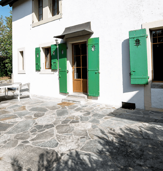 Boarding Houses | Collège du Léman Residential Villas - Feature Cards Pattern - CDL