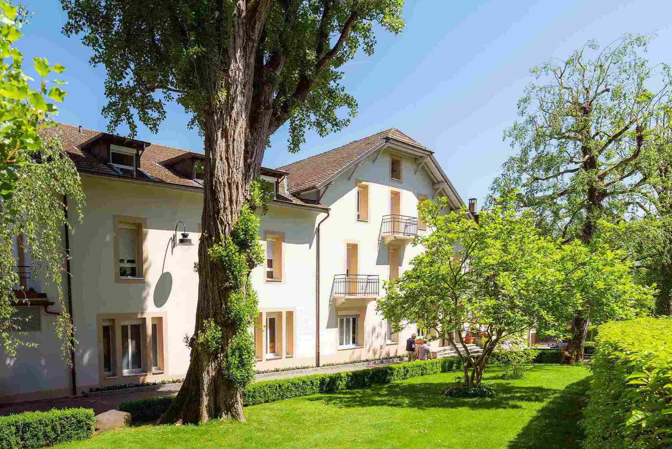 Boarding School in Geneva, Switzerland | Collège du Léman - Carousel Default - CDL