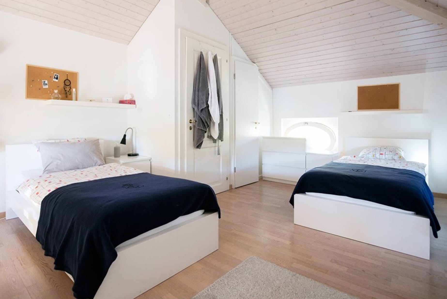 Boarding School in Geneva, Switzerland | Collège du Léman - Carousel Default - CDL