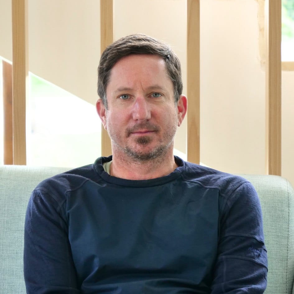 Private School in Madrid | International College Spain - Feature Cards Pattern