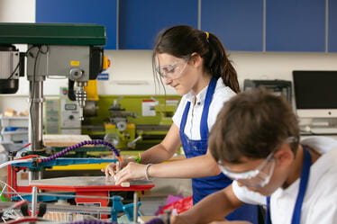 Programmes Académique | La Côte International School Aubonne - 04 - visualTimeline WithTags