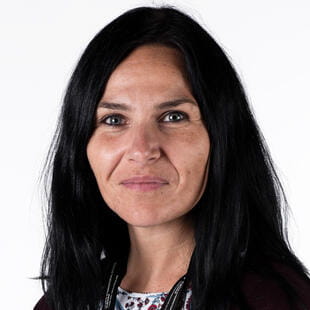 Notre méthode d'enseignement | La Côte International School Aubonne - Feature Cards Pattern