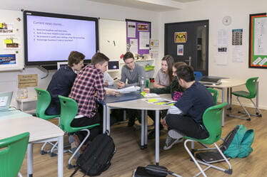 Programmes Académique | La Côte International School Aubonne - 04 - visualTimeline WithTags