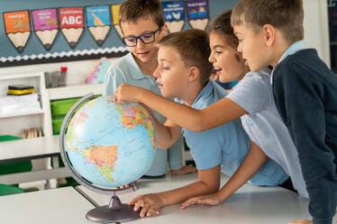 Programmes Académique | La Côte International School Aubonne - 04 - visualTimeline WithTags