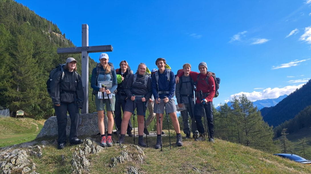 Duke of Edinburgh’s International Award- Gold level - Carousel For News Detail