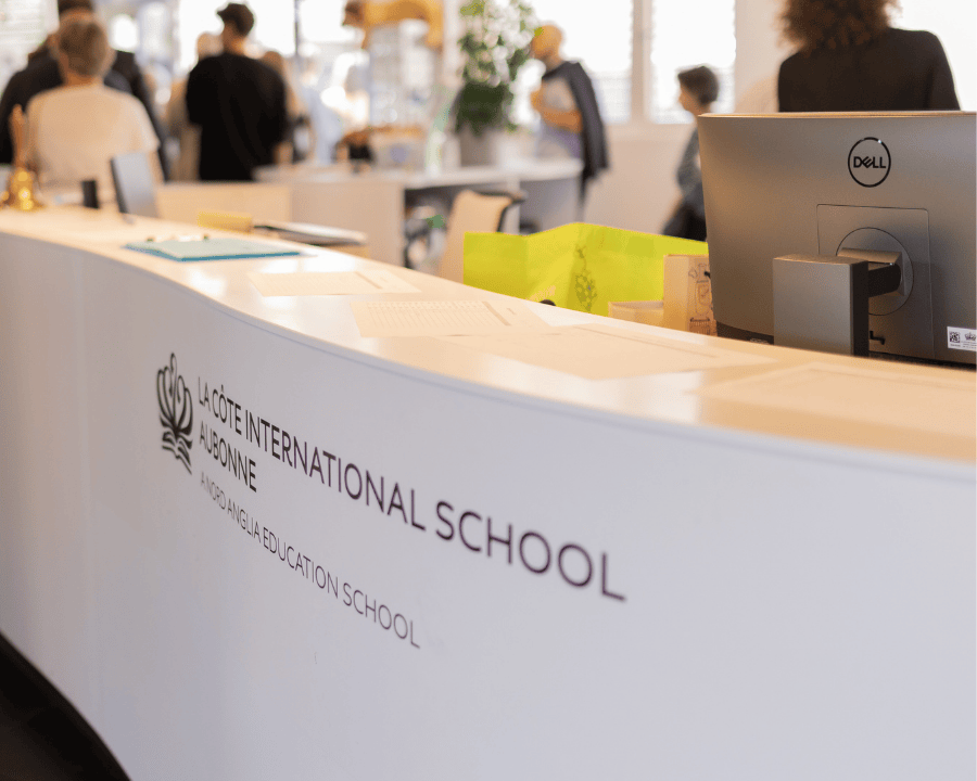 Visit us | La Côte International School Aubonne - ON CAMPUS - School Tour