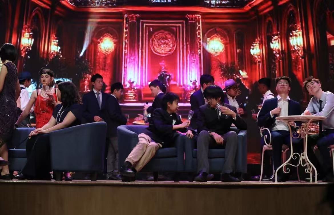 Stepping into the Roaring Twenties - Stepping into the Roaring Twenties