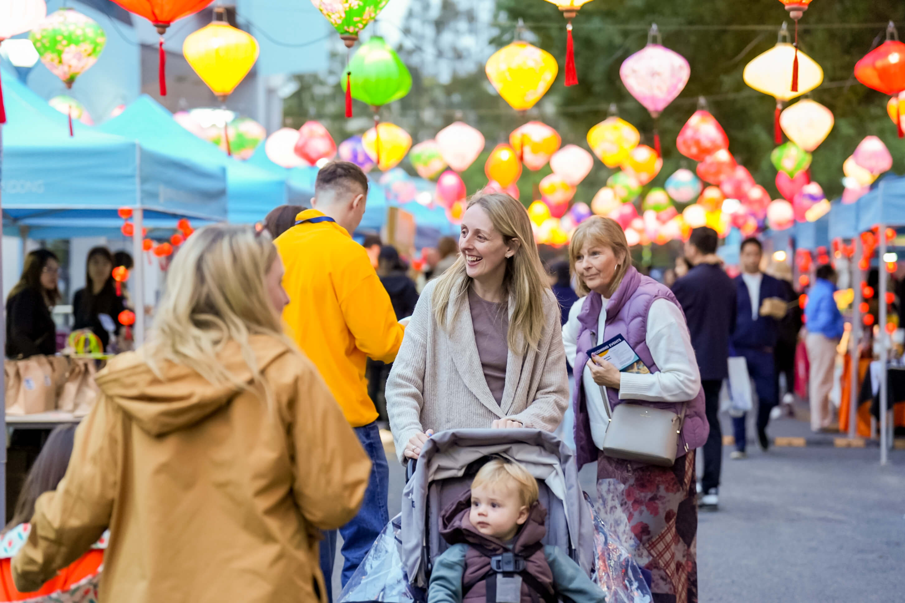 Bonfire and Chinese Lantern Party 2025 - Bonfire and Chinese Lantern Party 2025