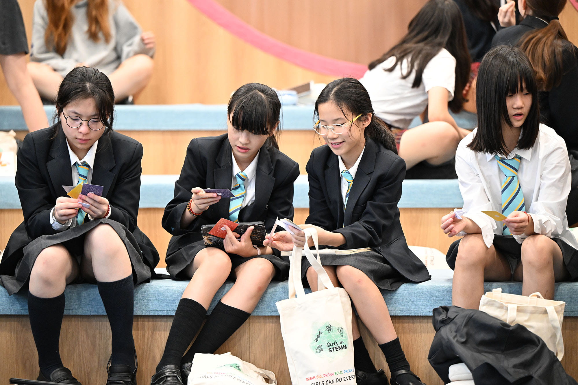 连接上海：上海英国外籍人员子女学校（浦东校区）的校车网络，让每日通勤成为校园生活的一部分 - School Bus
