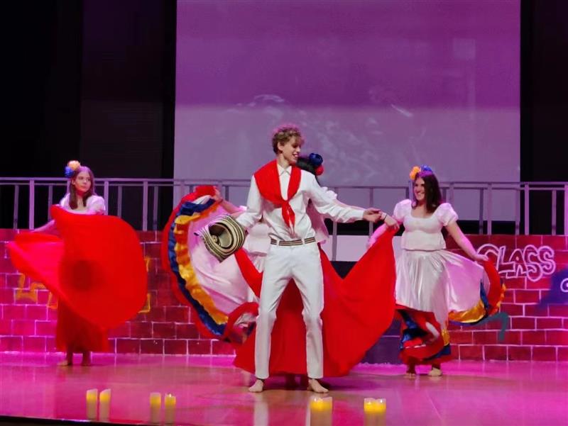 An amazing opportunity to meet the General Consul of Colombia - Mr. Daniel Cruz Cárdenas - Colombia