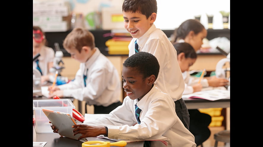 Moving into mobile learning - moving-into-mobile-learning