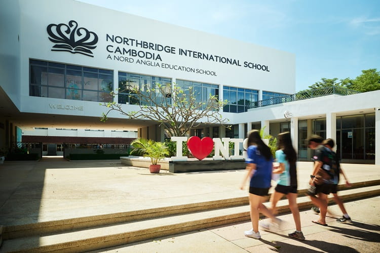What to look for during a school visit to an international school - what to look for school visit international school