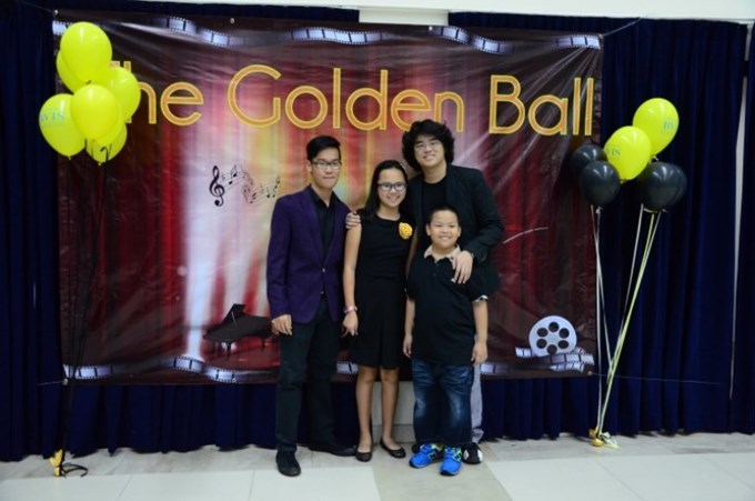 golden12