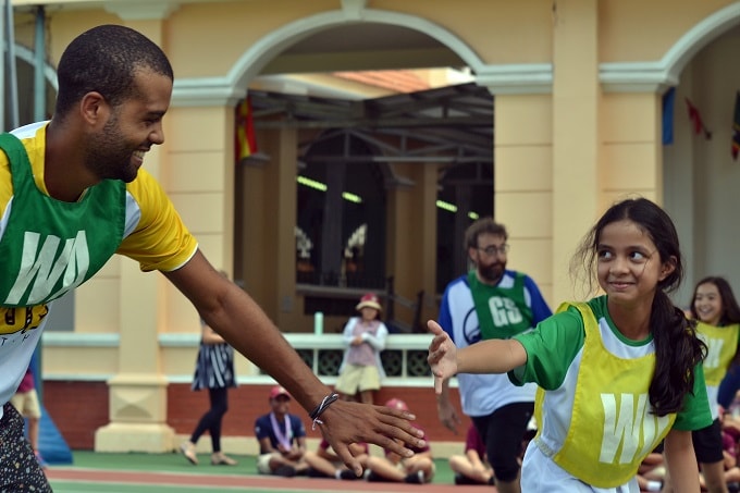 Students V Teachers Netball Match (7)-min