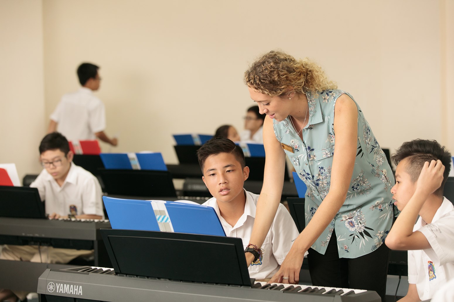 Parents Handbooks BVIS HCM 2018-19