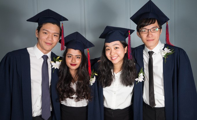 Head Students - Hae On