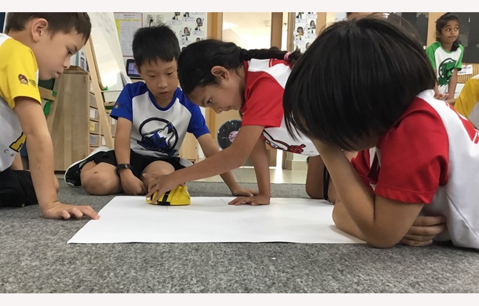 Programming Bee-Bots to Develop Mathematical Vocabulary and Problem ...