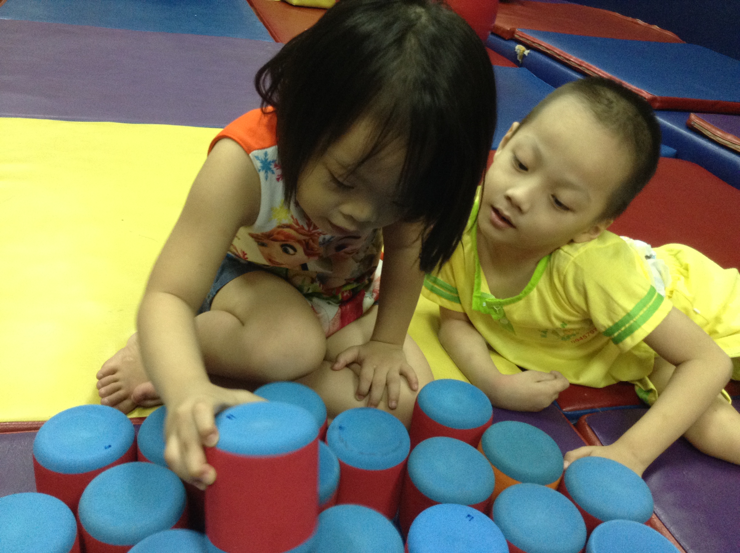 BIS Ho Chi Minh Mr Simon Higham's Weekly Update - Thien Phuoc