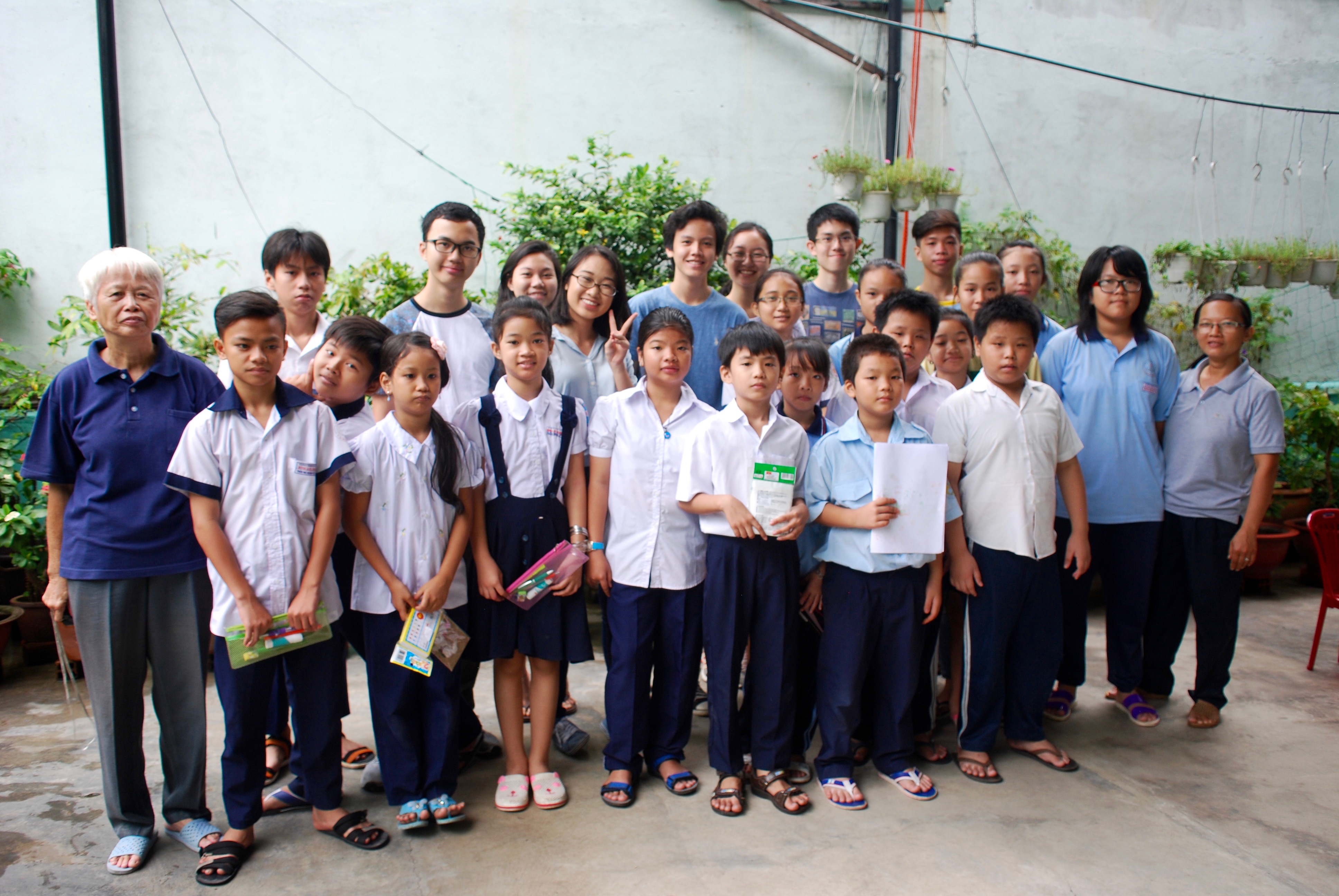 Visit to Binh Loi Social Centre 8