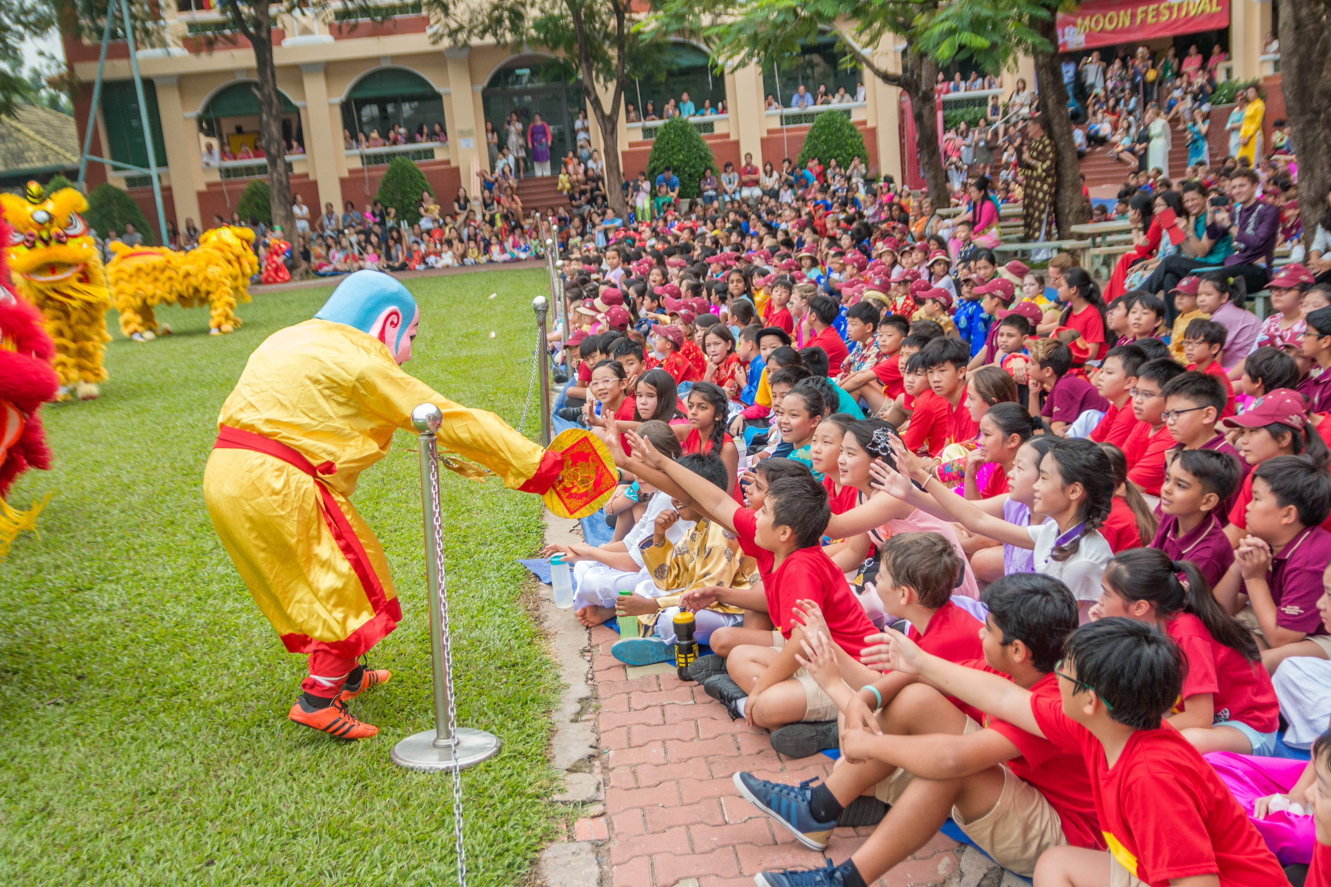 An Phu Primary Moon Festival 2016 1