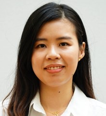 Ms Evelyn Chin