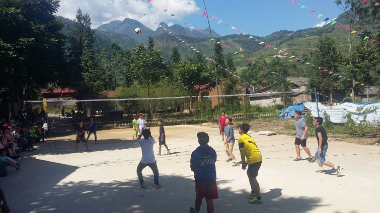 Ban Ho School vs BIS