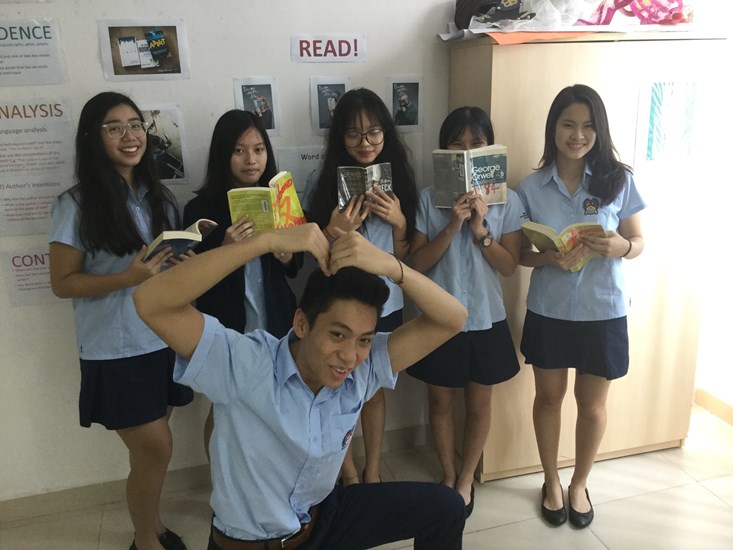 Drop Everything and Read! | British International School Hanoi-drop-everything-and-read-British International School Hanoi Secondary Book Week 