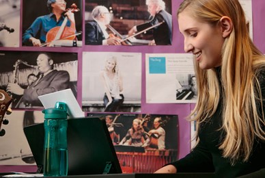 Juilliard benefits of the performing arts music girl playing piano
