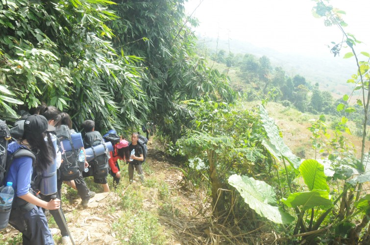 The long descent in Mai Chau