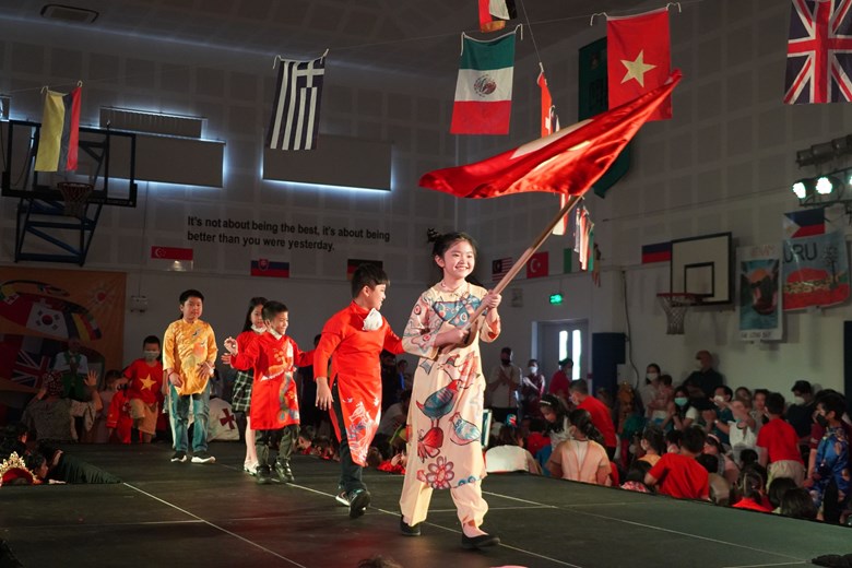 Parade JC Dot 2 (13)
