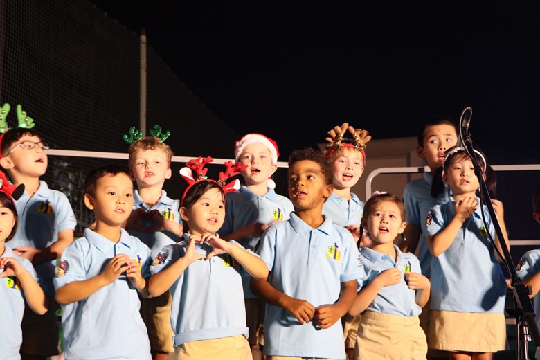 BIS HCMC Primary Xmas Carol 19-10